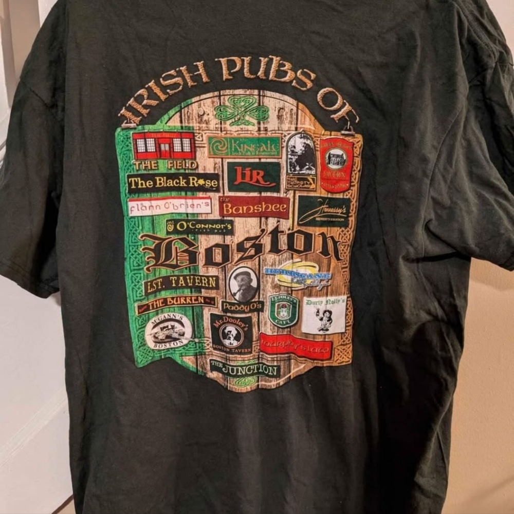 Gildan Dark Green Irish Pubs boston  Graphic T-Shirt Mens XL st patricks day